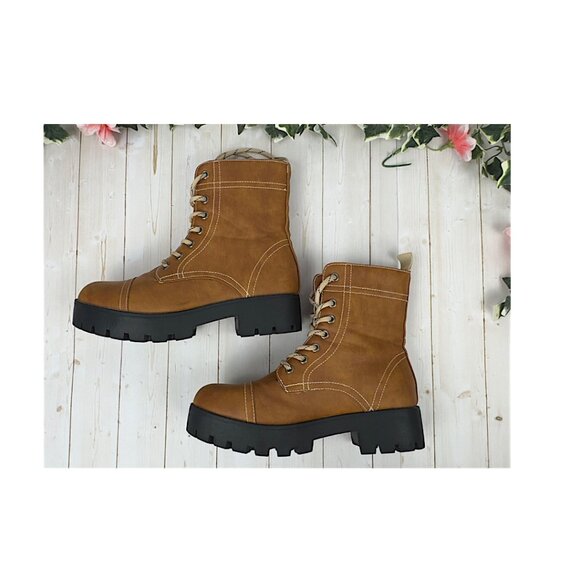 Seven7 Jody Combat Boots Women’s Size 8.5 Tan Brown Lace-Up Lug Sole - Picture 9 of 9